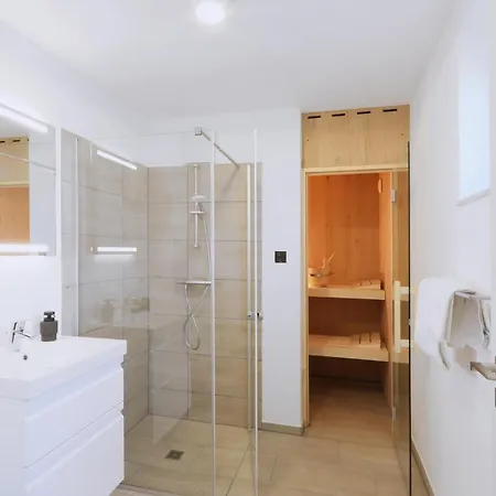 3 Bedroom Beautiful In Lembruch-duemmer Vakantiehuis Lembruch