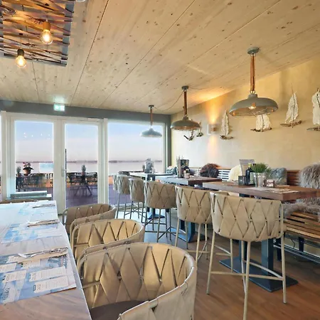 3 Bedroom Beautiful In Lembruch-duemmer
